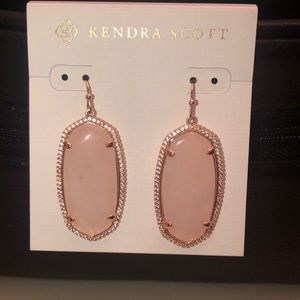 Elle Rose Gold Drop Earrings In Rose Quartz
